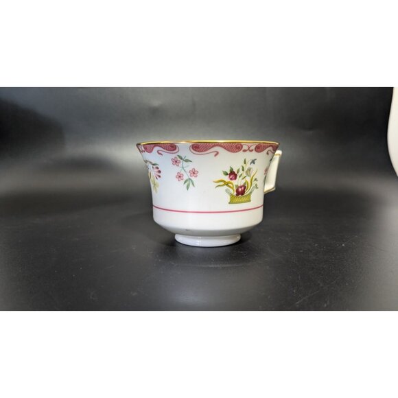 Wedgwood Williamsburg Bianca Bone China Tea Cup R4499 Floral Pattern Gold Trim - Picture 7 of 13